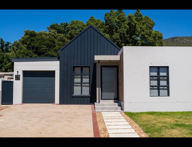 3 BEDROOM HOUSE FOR SALE IN LEMOENKLOOF